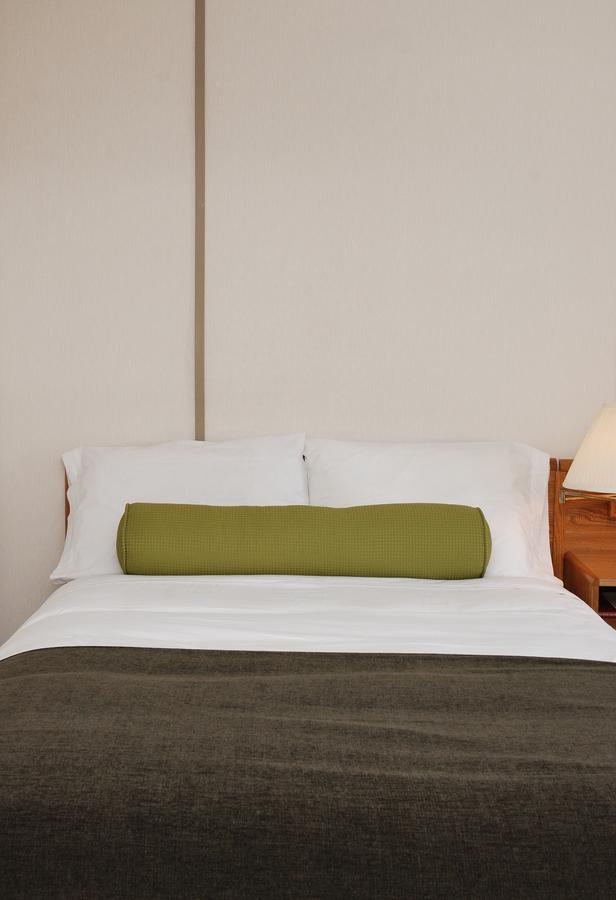 דוסון סיטי Triple J Hotel מראה חיצוני תמונה