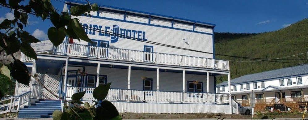 דוסון סיטי Triple J Hotel מראה חיצוני תמונה